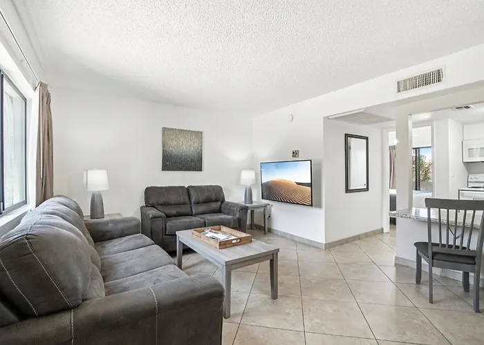 235 Fully Furnished 1br Suite-outdoor Pool Apartment *