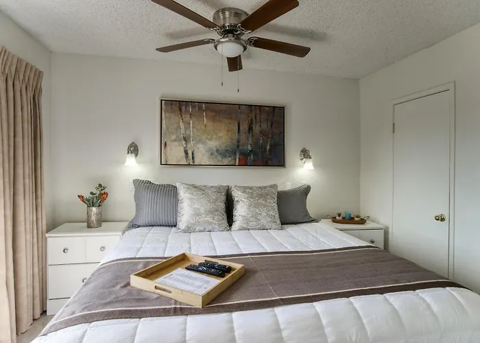 235 Fully Furnished 1br Suite-outdoor Pool Apartment *